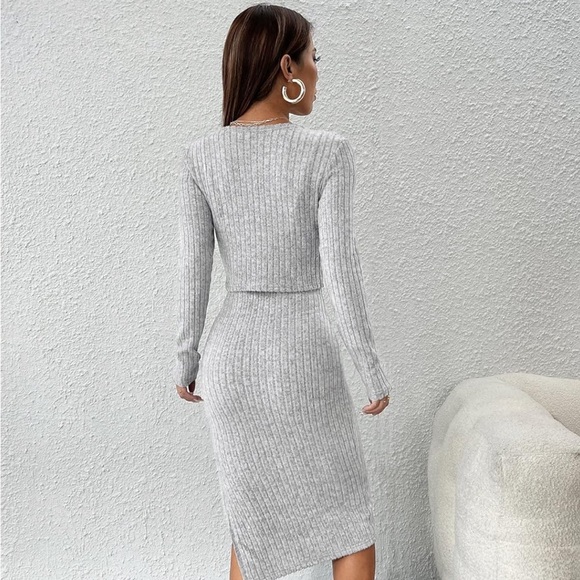 Women's Petite 2 Piece Set Rib Knit Split Thigh Cami Dress with Button Front Top - Picture 5 of 15